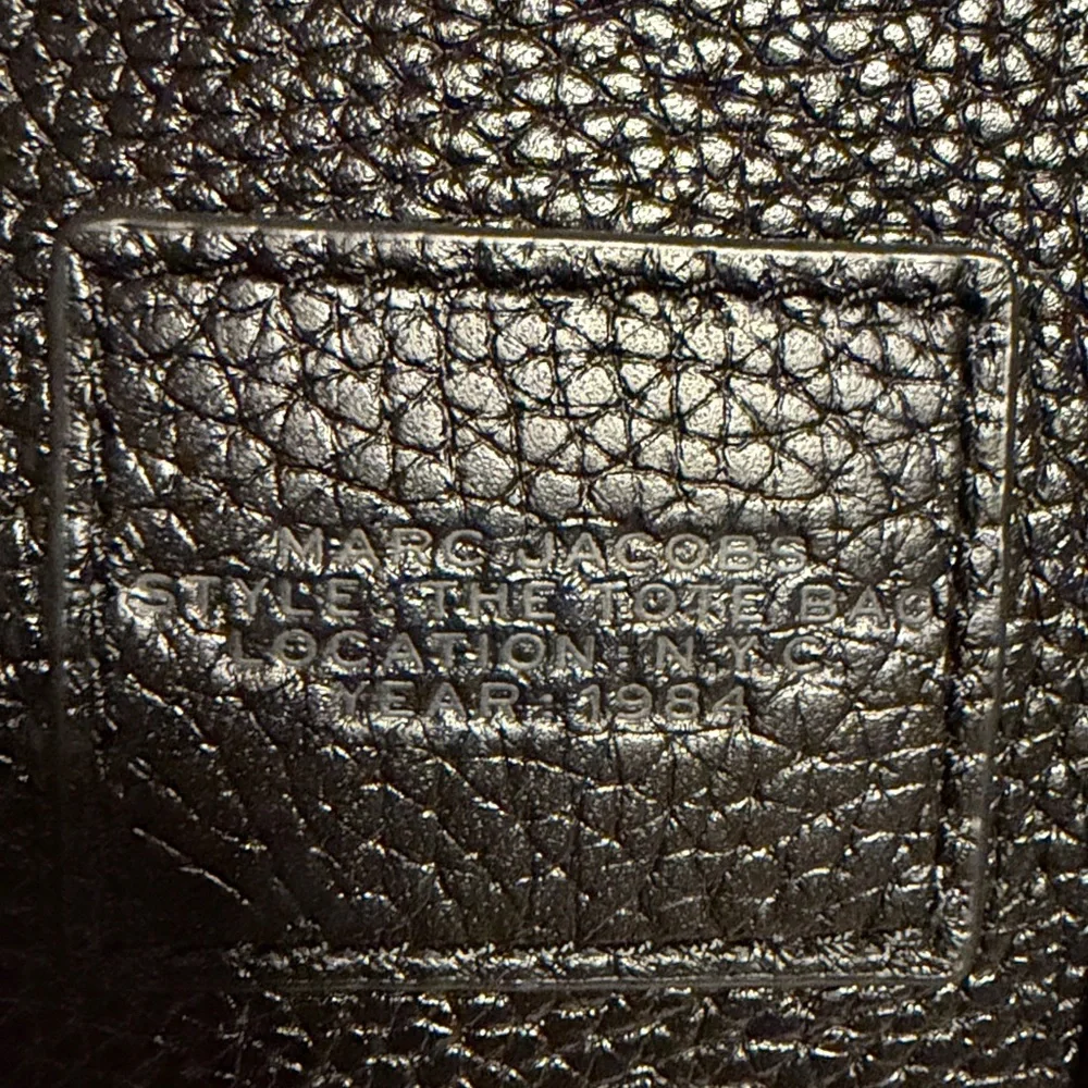 Marc Jacobs Black Leather mini 2 way Tote
 NWOT. Top Tier quality!! - Picture 2 of 4